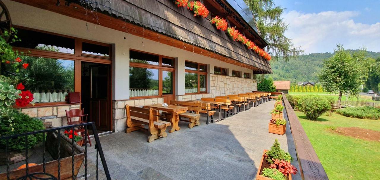 Zajazd Kaluzna Lacko Exterior photo